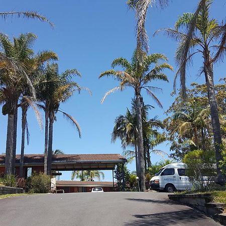 Tabourie Lake Motor Inn Buitenkant foto