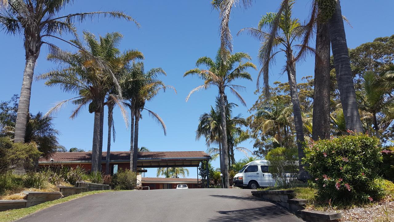 Tabourie Lake Motor Inn Buitenkant foto